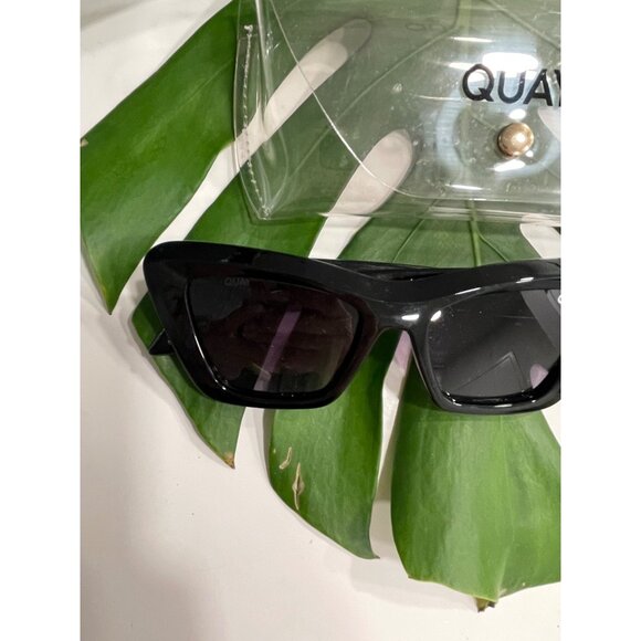 Quay On the Radio Black Cat Eye frame Polarized Sunglasses main image 4